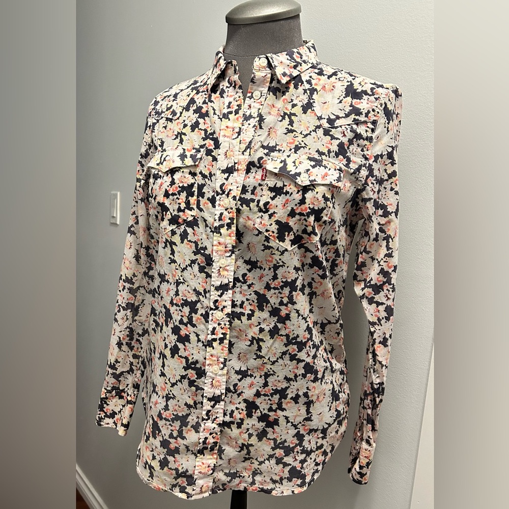 LEVI’S Red Tag Sheer Floral Collared Button Down Shirt